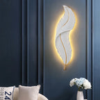 Feather-Shaped Wall Light – Subtle Elegance and Ambient Glow