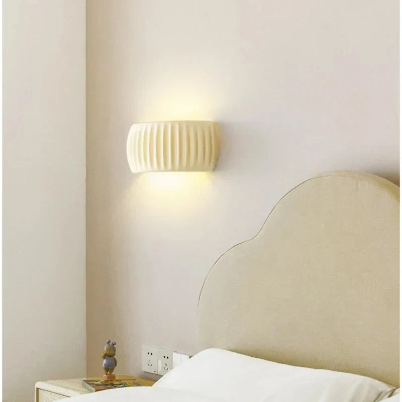 Ceramic LED Wall Light – Modern Decorative Lighting