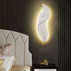 Feather-Shaped Wall Light – Subtle Elegance and Ambient Glow