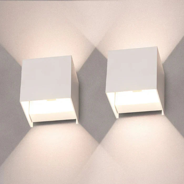 Modern Waterproof LED Wall Light – Cube-Shaped Sconce