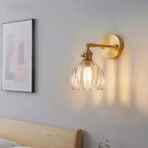 Retro Wall Lamp in Tulip Flower Shape – Vintage Sconce with Glass Shade and Gold Finish