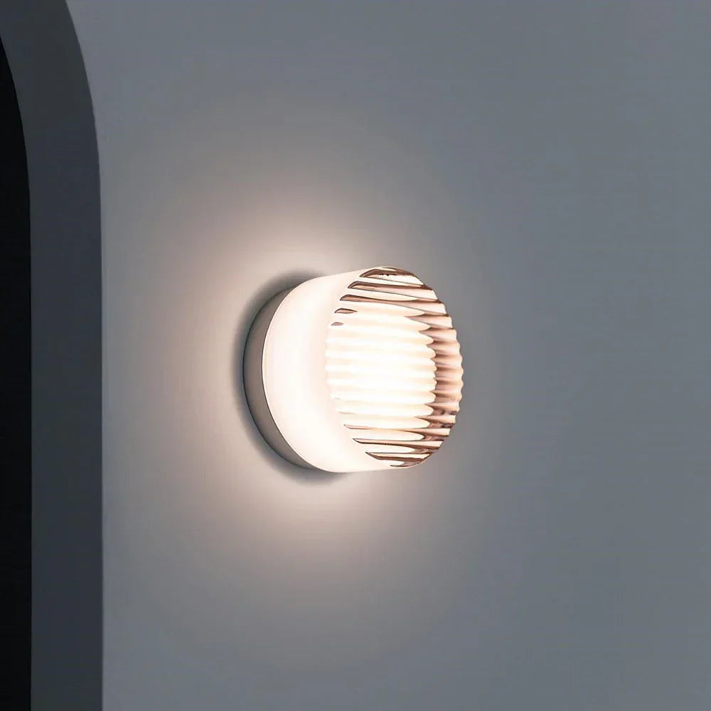 Modern Round LED Wall Light